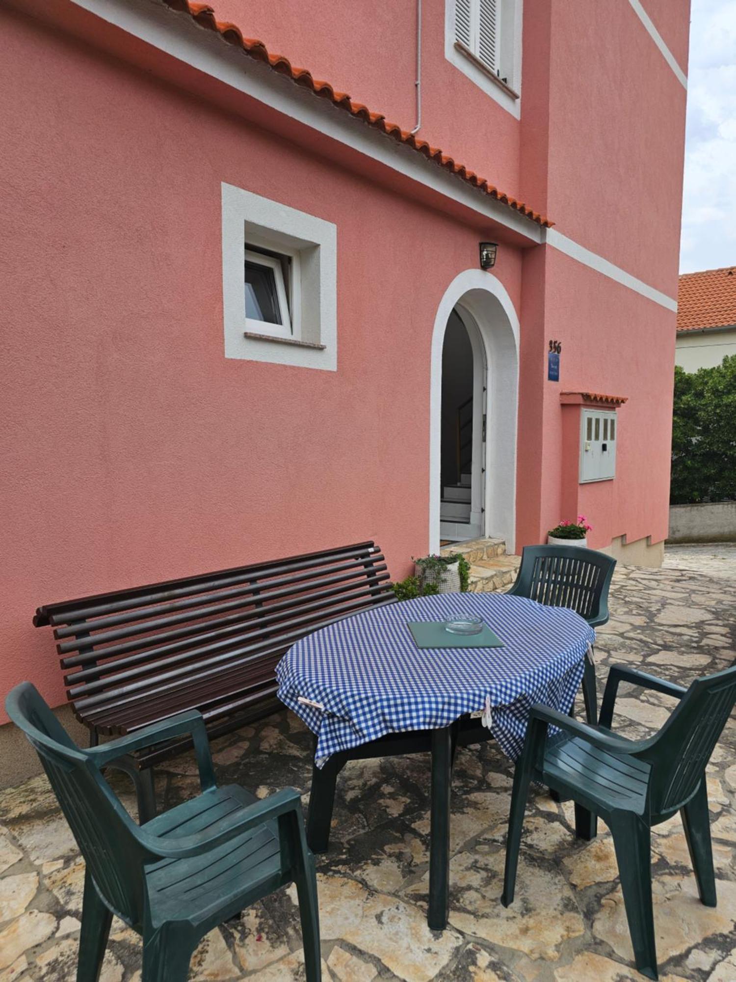 Apartments Aleksandra Rab Town Exterior foto