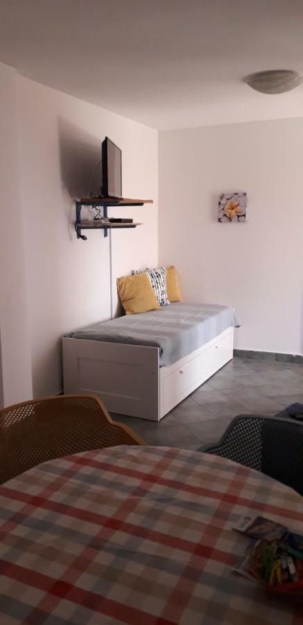Apartments Aleksandra Rab Town Exterior foto