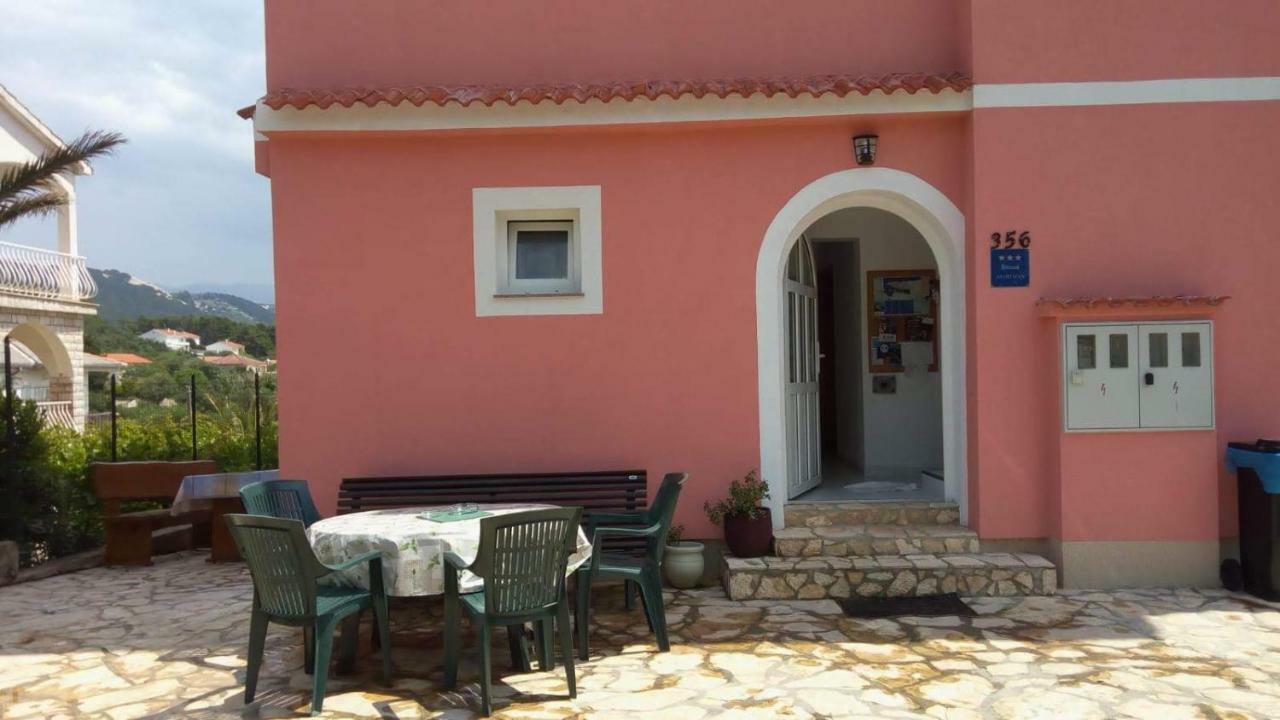 Apartments Aleksandra Rab Town Exterior foto